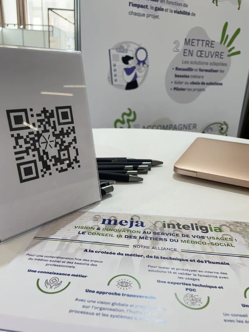 Stand INTELIGIA x MEJA à Perf.IA 2025 - Échanges avec les visiteurs